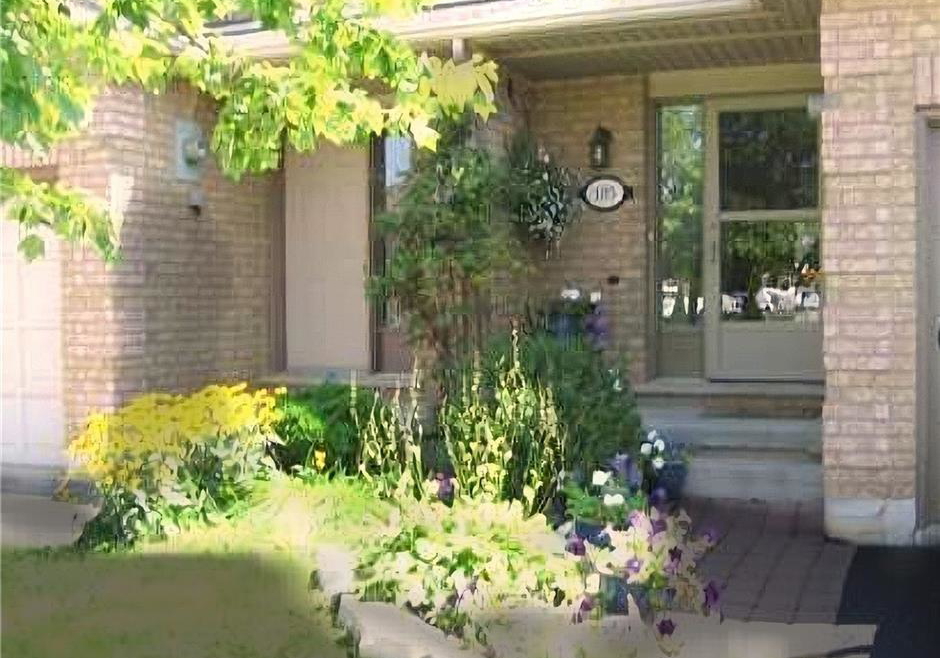185-sulmona-drive-hamilton-ontario-40794394