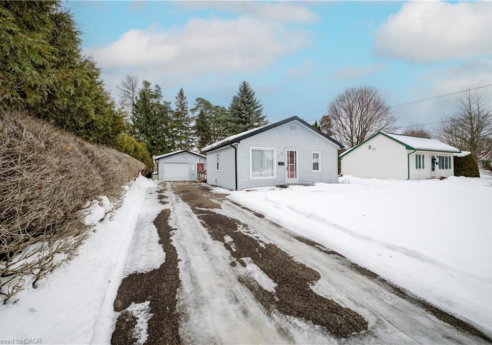 27-north-court-street-s-norwich-ontario-40794412
