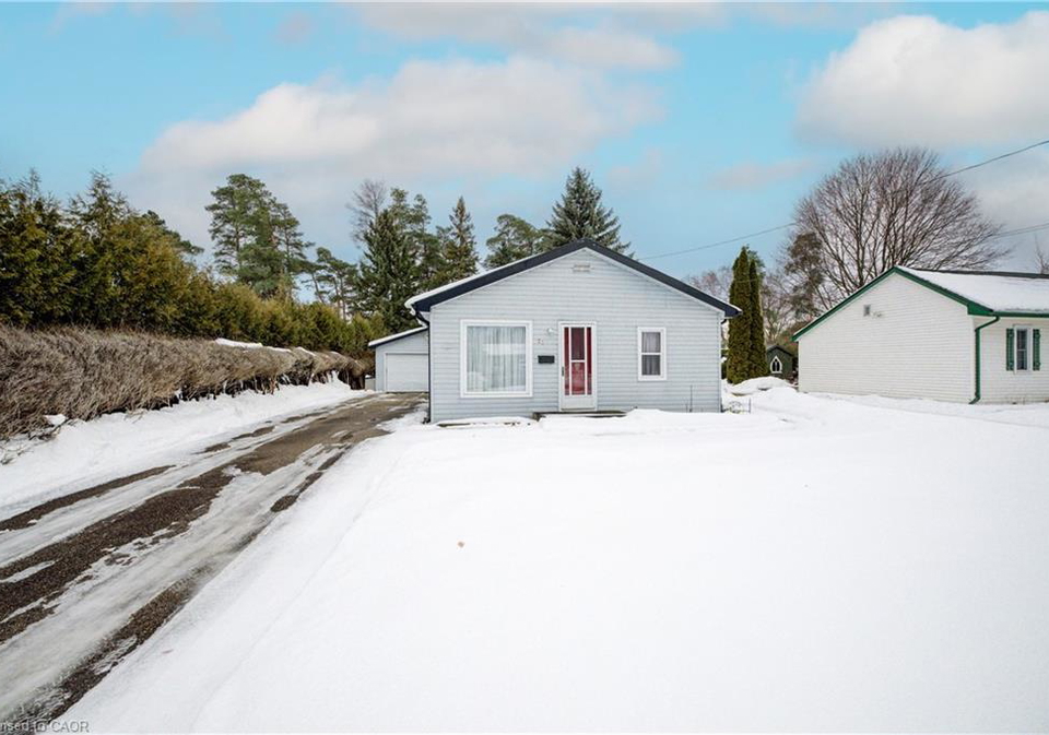 27-north-court-street-s-norwich-ontario-40794412