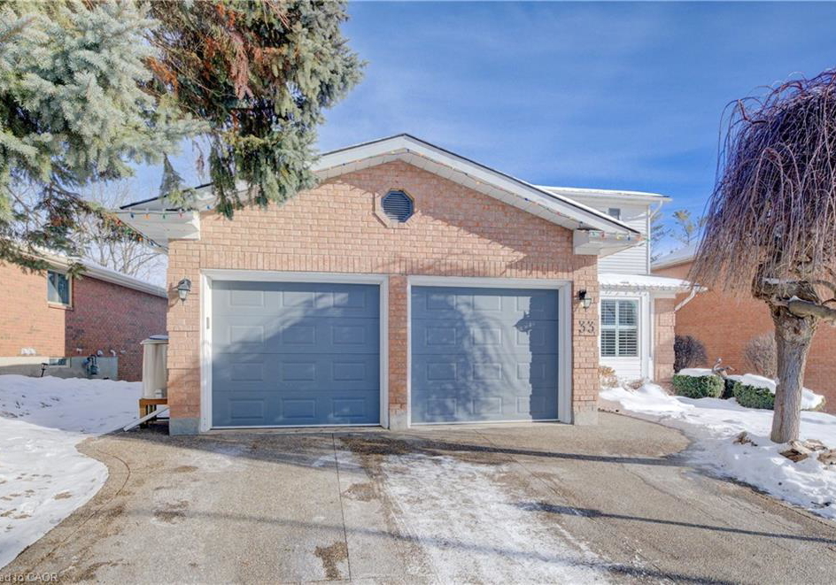 33-tinatawa-court-kitchener-ontario-40794413