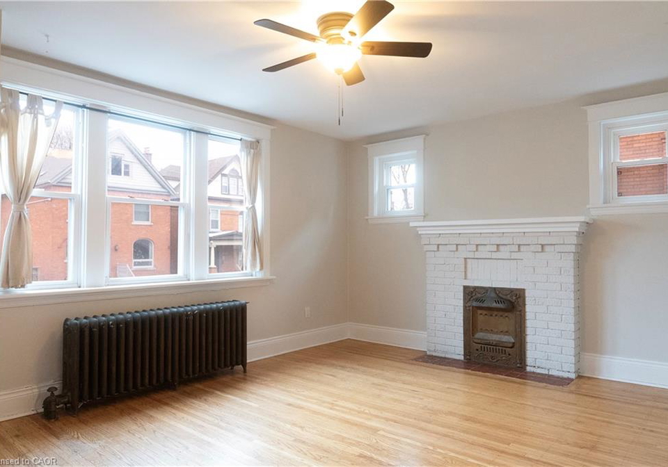229-hess-street-s-hamilton-ontario-40794420