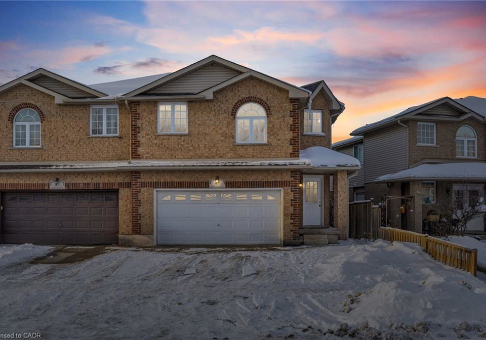 15-curzon-crescent-guelph-ontario-40794438