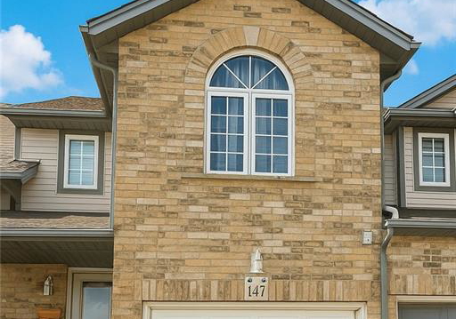147-activa-avenue-kitchener-ontario-40794501