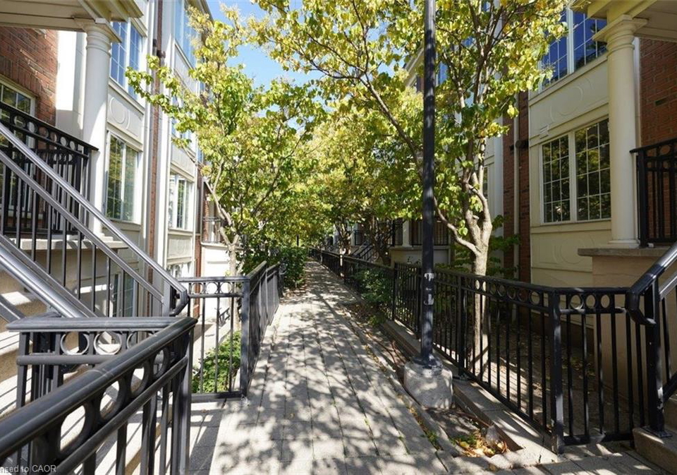 3-everson-drive-toronto-ontario-40794523