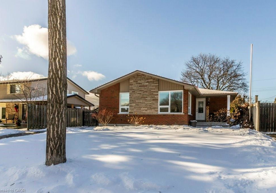 22-redwing-road-hamilton-ontario-40794530