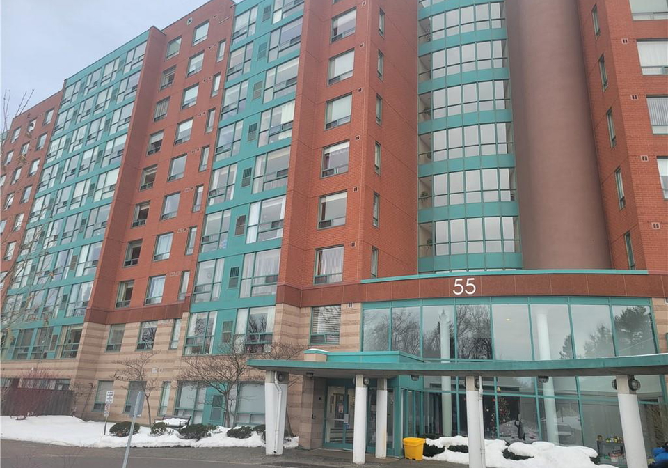 55-blue-springs-drive-waterloo-ontario-40794573