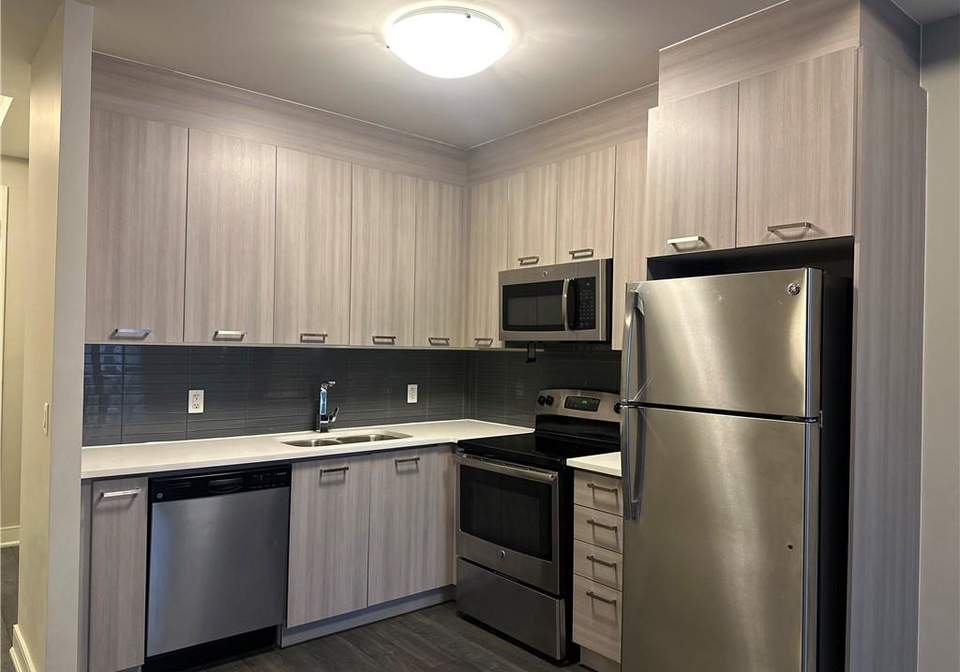 150-main-street-w-hamilton-ontario-40794700