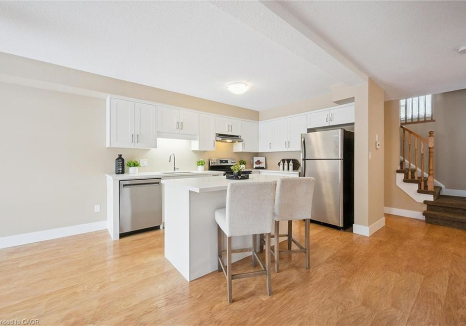 298-sophia-crescent-kitchener-ontario-40794742