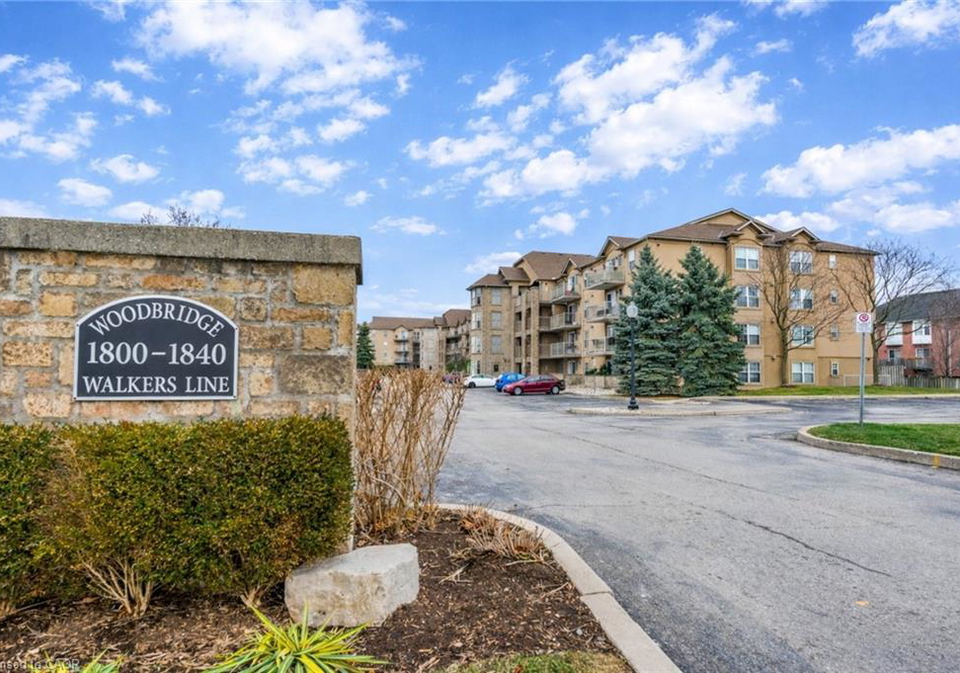 1830-walkers-line-burlington-ontario-40794764