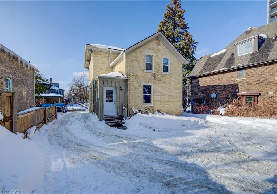 163-queen-street-kitchener-ontario-40794810