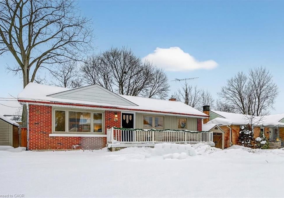 83-elgin-crescent-waterloo-ontario-40794928