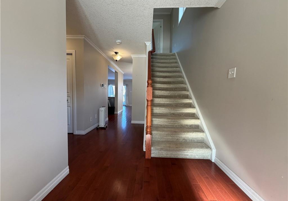 105-pinnacle-drive-kitchener-ontario-40794988