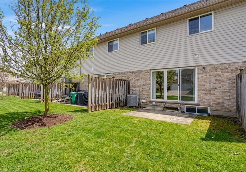 310-fallowfield-drive-kitchener-ontario-40795011