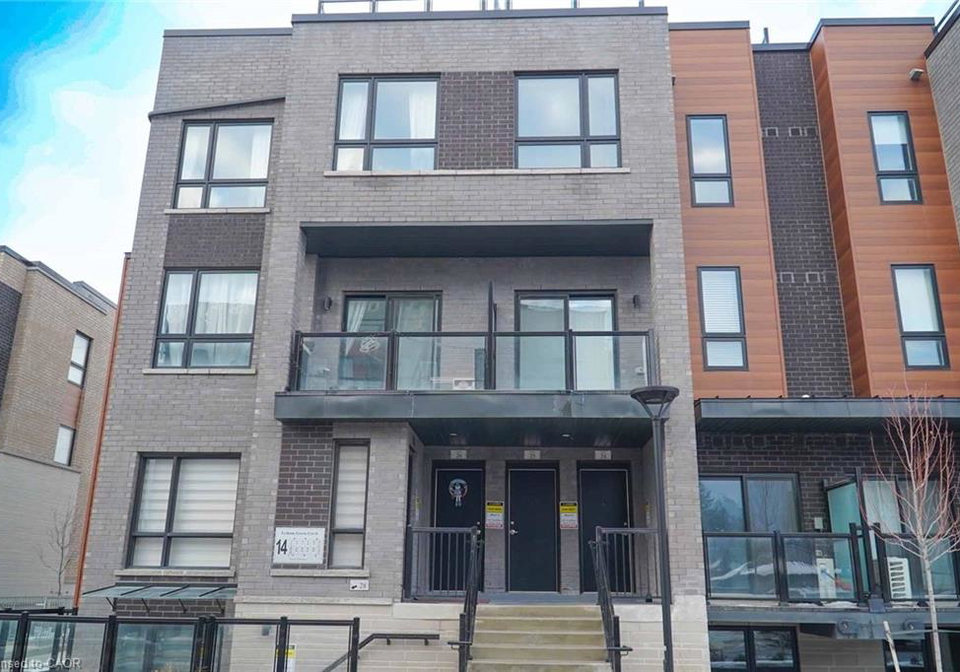 14-lytham-green-circle-newmarket-ontario-40795012