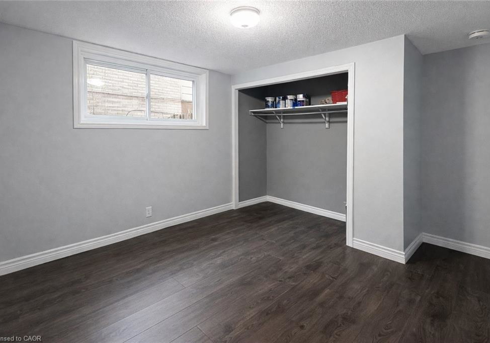 14-grenadier-road-cambridge-ontario-40795091