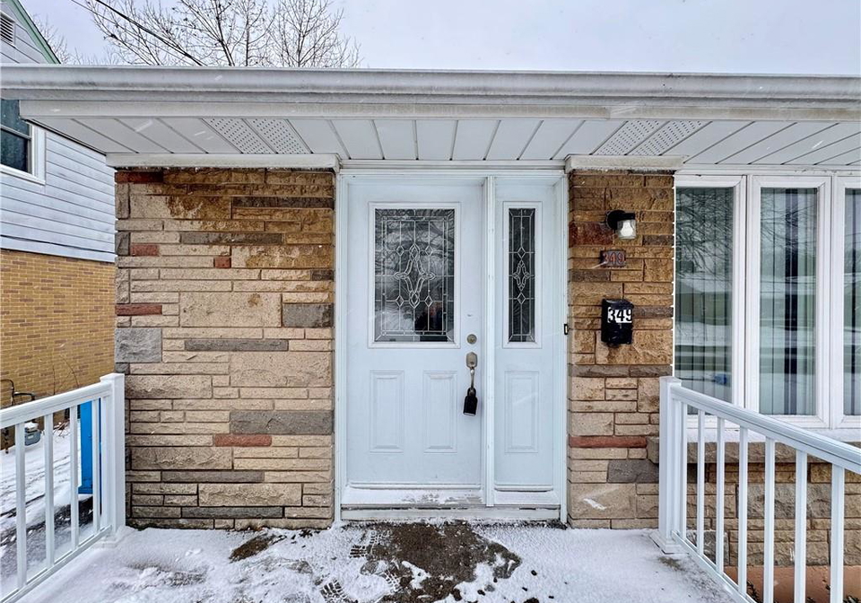 349-whitney-avenue-hamilton-ontario-40795123