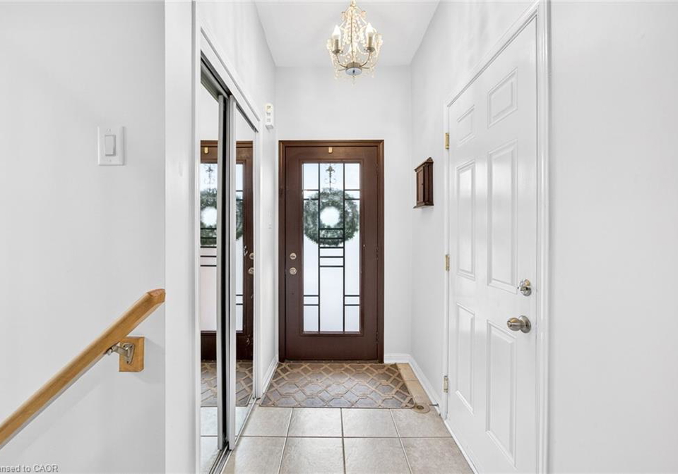 841-gifford-crescent-milton-ontario-40795190