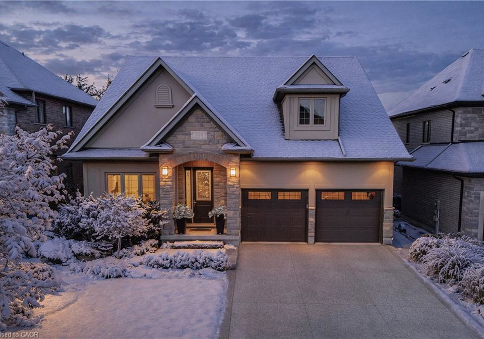 308-deerfoot-trail-waterloo-ontario-40795269
