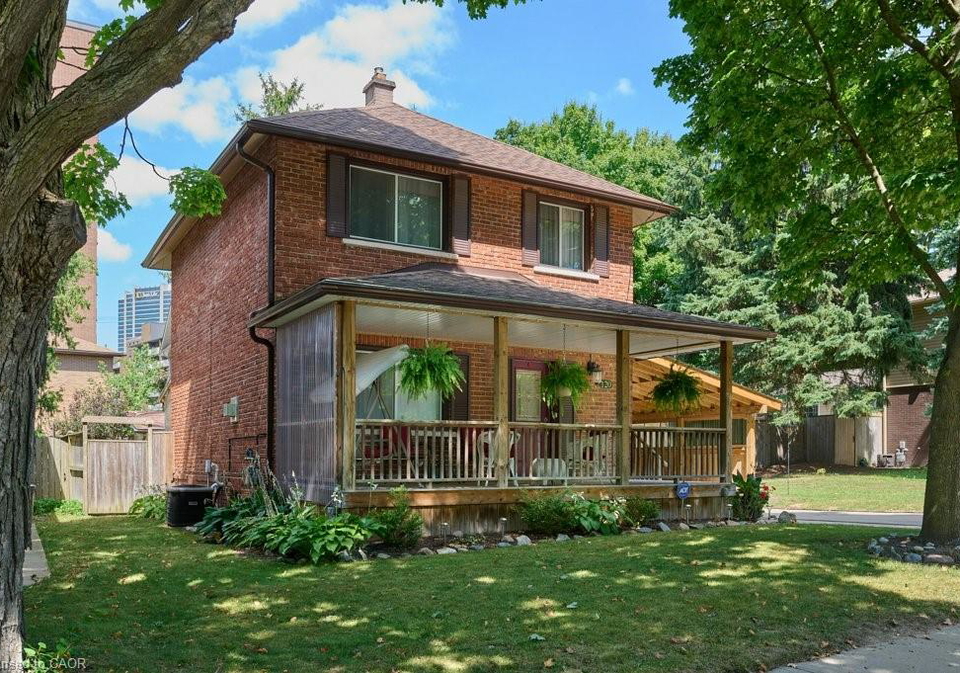 120-wood-street-kitchener-ontario-40795396