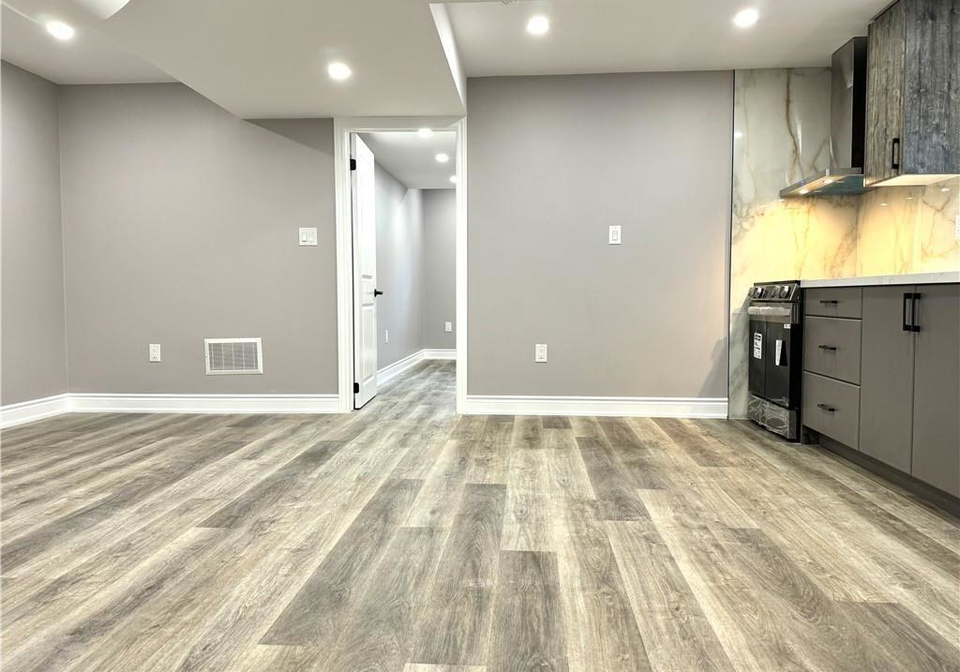 35-loxleigh-lane-breslau-ontario-40795402