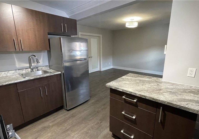 4-ottawa-street-n-hamilton-ontario-40795446