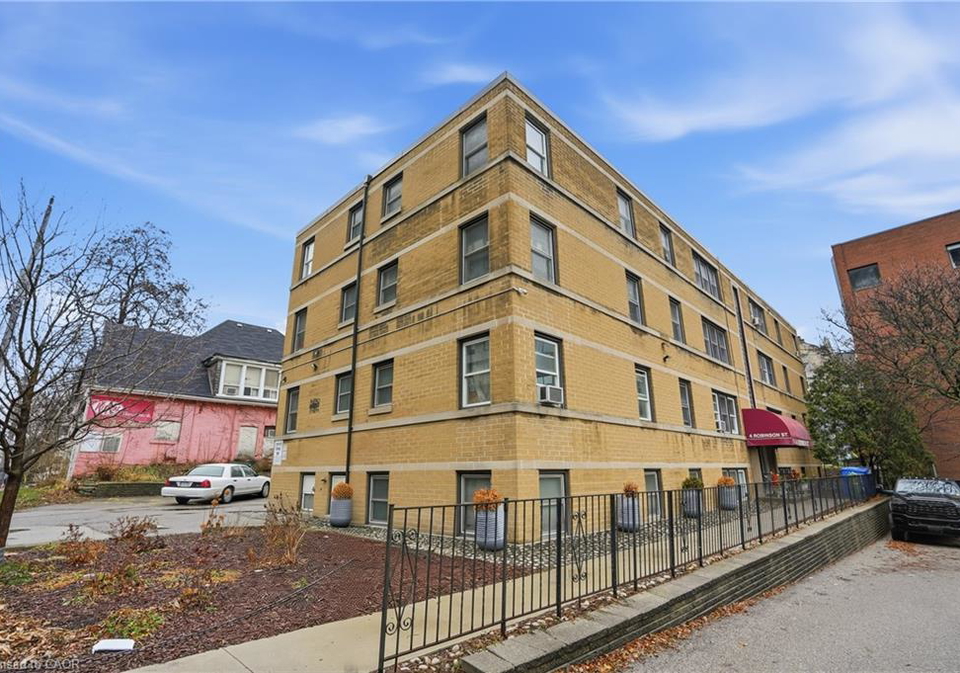 4-robinson-street-hamilton-ontario-40795517