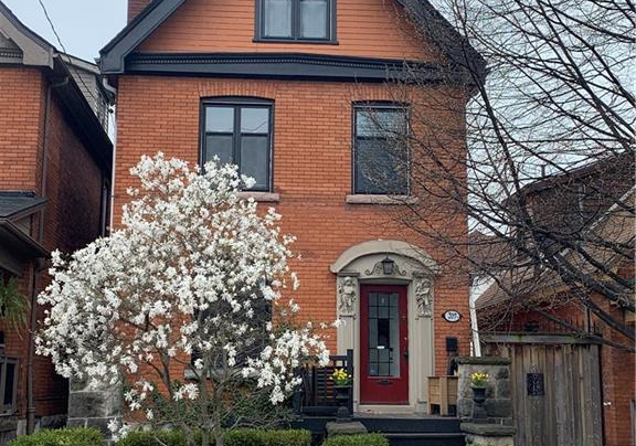 207-charlton-avenue-w-hamilton-ontario-40795571