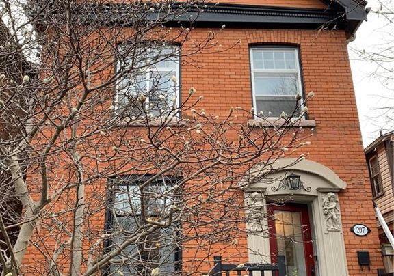 207-charlton-avenue-w-hamilton-ontario-40795571