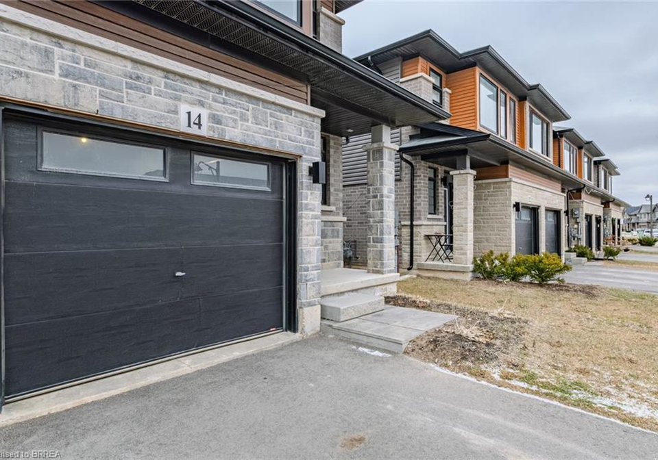 14-june-callwood-way-brantford-ontario-40795711