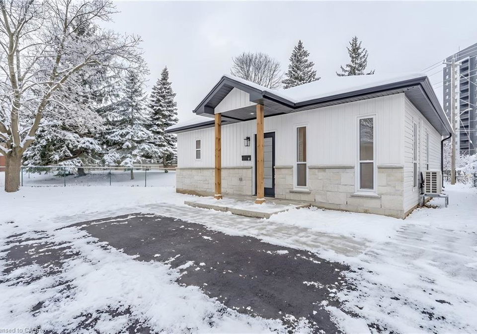 67-kimberly-crescent-kitchener-ontario-40795766