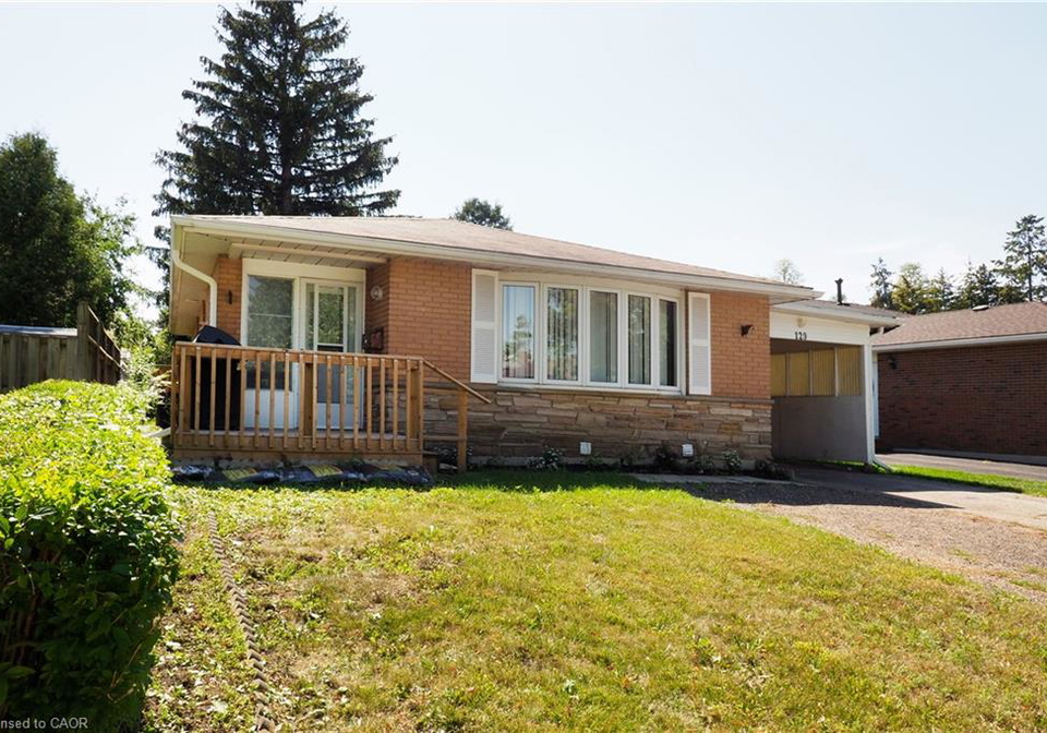 129-hazelglen-drive-kitchener-ontario-40795812