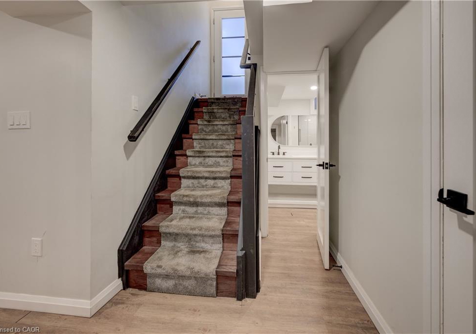 111-midland-drive-kitchener-ontario-40795821