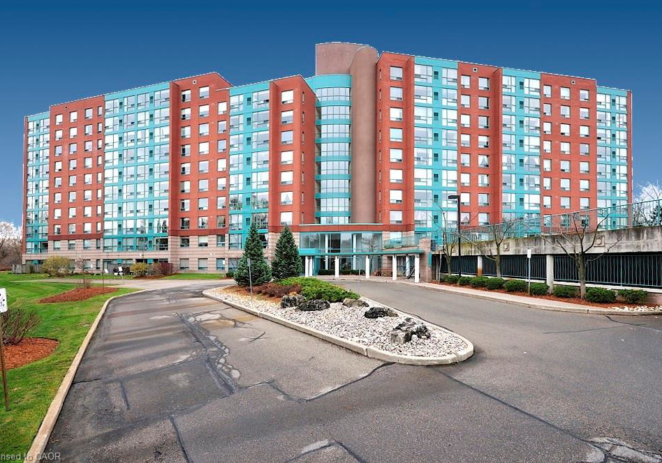 55-blue-springs-drive-waterloo-ontario-40795842