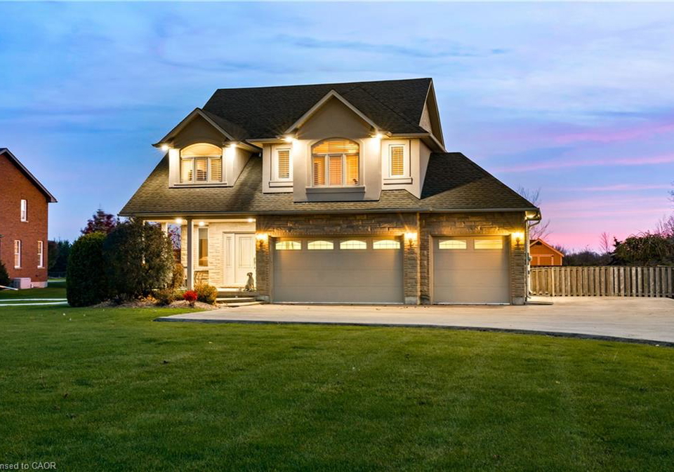 8036-sheridan-court-grassie-ontario-40795855