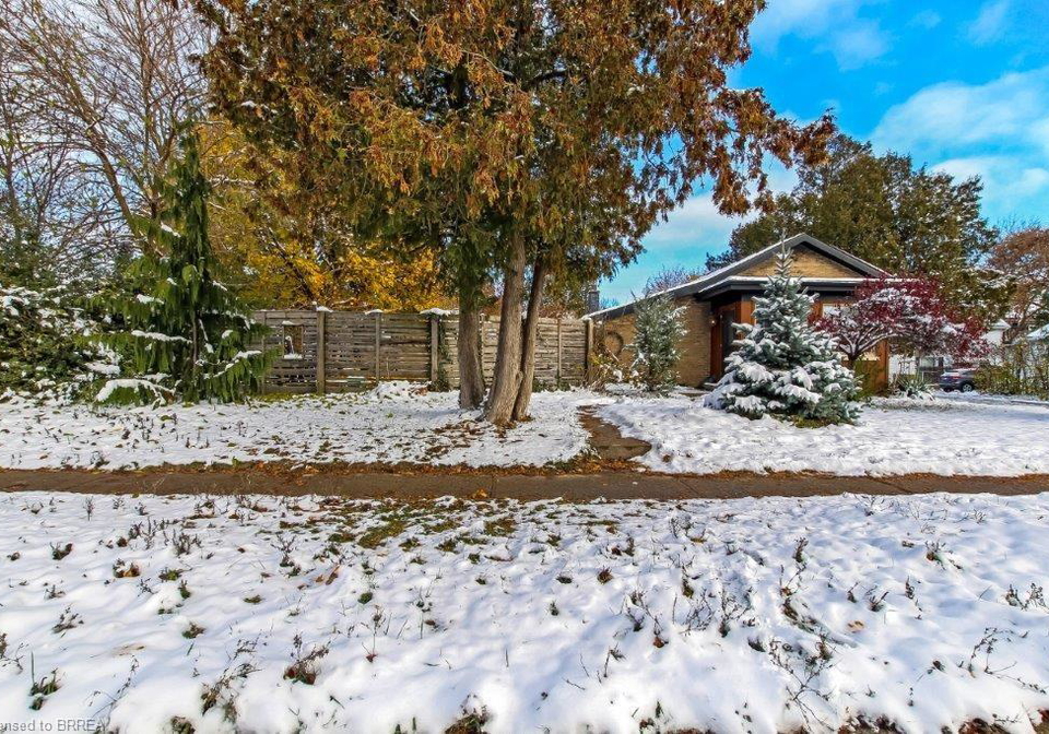 85-grand-river-avenue-brantford-ontario-40795958