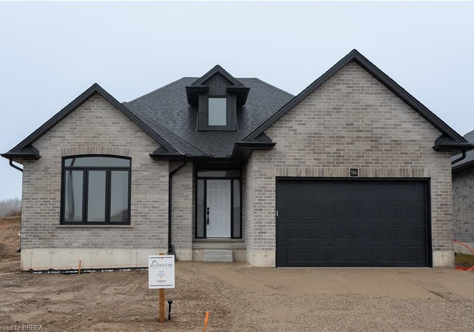 94-vanrooy-trail-waterford-ontario-40796048