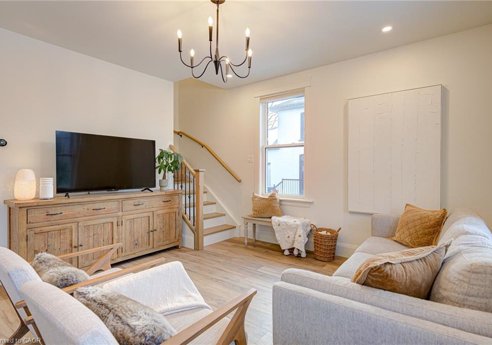 51-manley-street-ayr-ontario-40796068