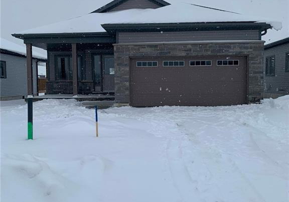 136-saunders-street-atwood-ontario-40796114