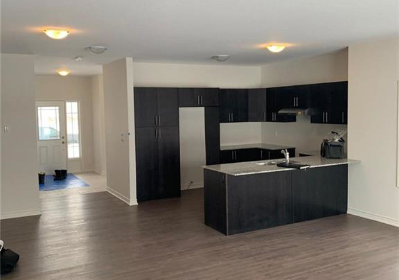 136-saunders-street-atwood-ontario-40796114