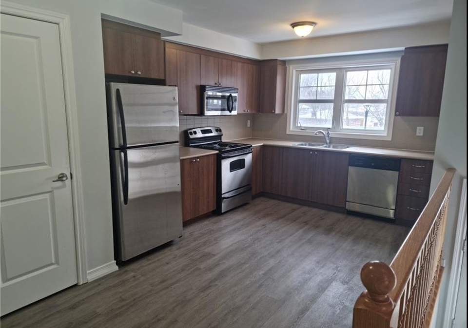 701-homer-watson-boulevard-kitchener-ontario-40796117