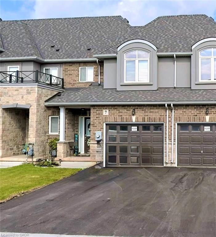 7-pinot-crescent-stoney-creek-ontario-40796195