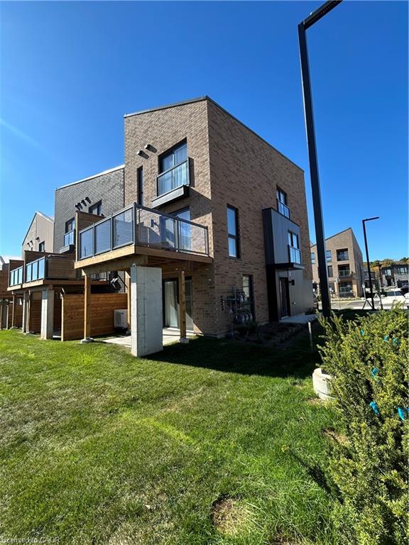 3-urbane-boulevard-kitchener-ontario-40796228