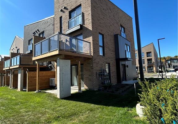 3-urbane-boulevard-kitchener-ontario-40796228