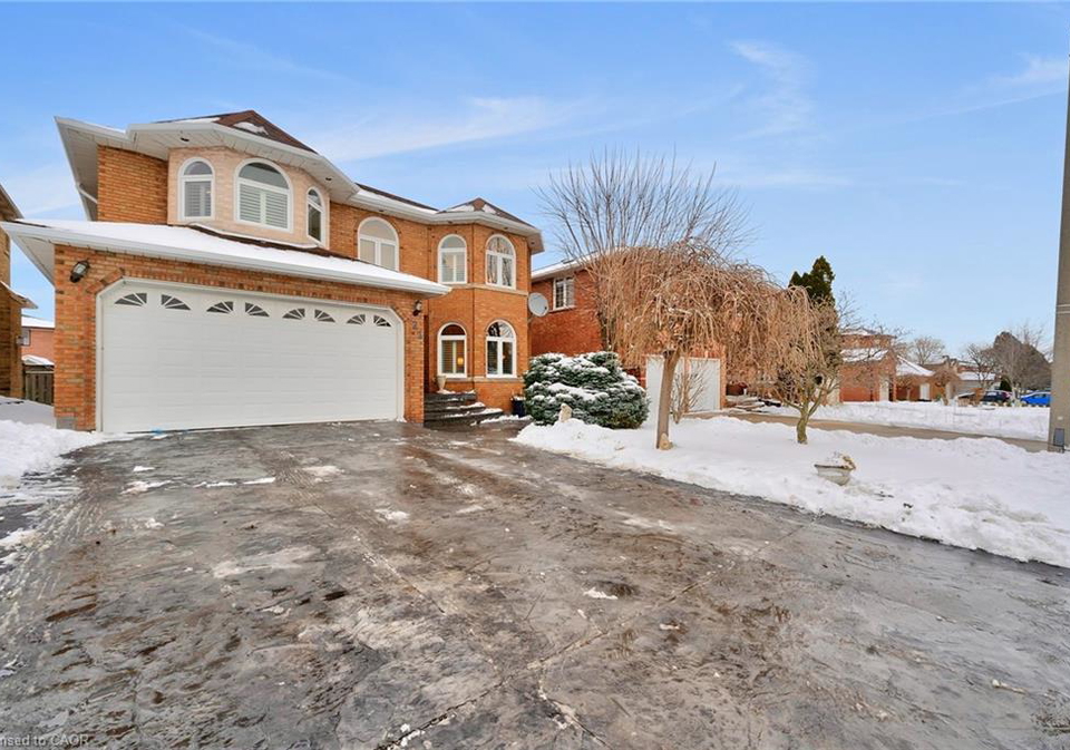 22-caswell-drive-hamilton-ontario-40796230