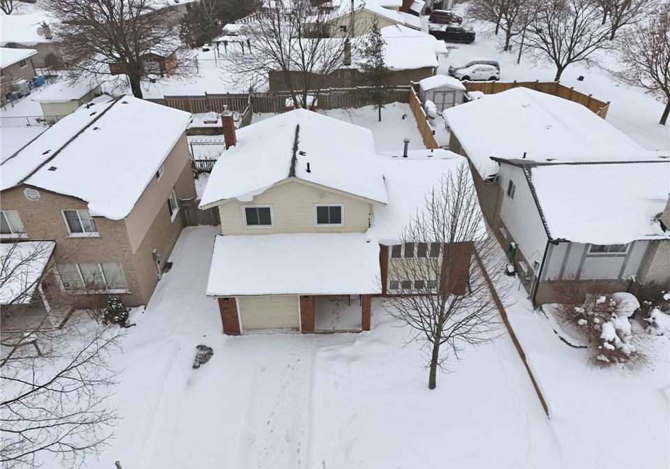 139-the-country-way-kitchener-ontario-40796235