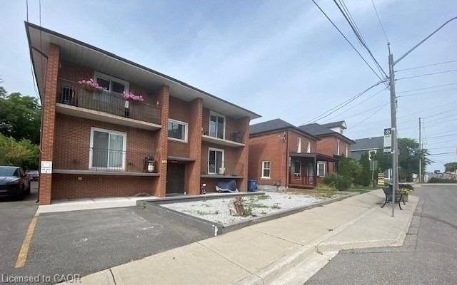 10-main-street-halton-ontario-40796330