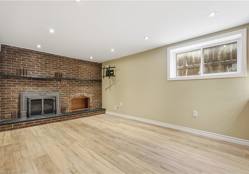41-broken-oak-crescent-kitchener-ontario-40796391