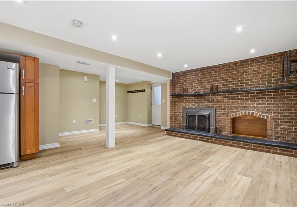 41-broken-oak-crescent-kitchener-ontario-40796391