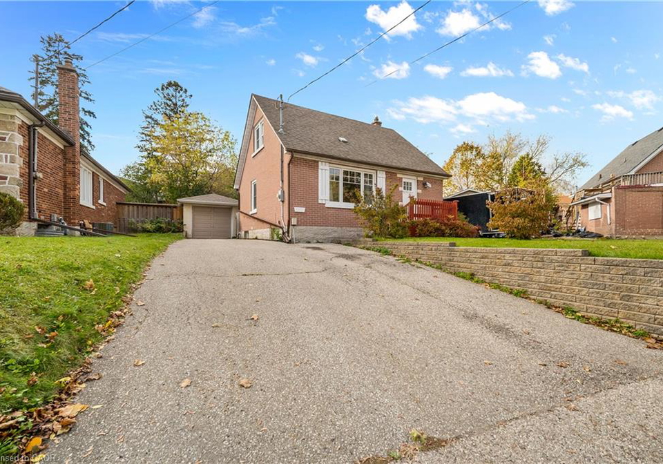 541-courtland-avenue-e-kitchener-ontario-40796396