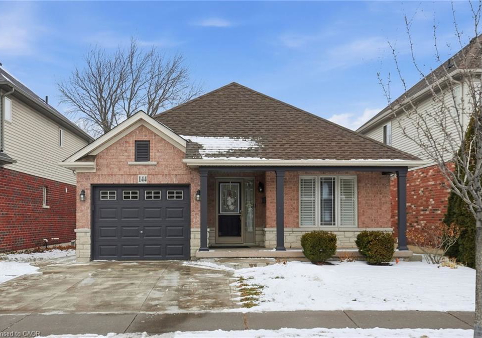 144-sumner-crescent-grimsby-ontario-40796405